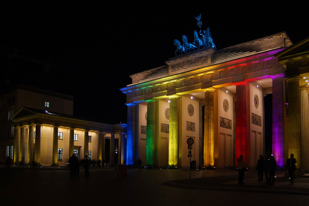 CSD-Berlin-Pride CSD-Berlin-Gay-Yachting-Brandenburger-Tor