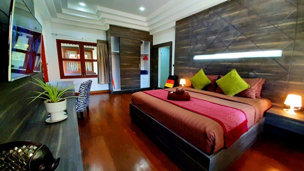 Gayonly-reisen-Asien-Alpha-Gay-Resort-Koh-Samui-Thailand-zimmer-innenansicht Gayonly-reisen-Asien-Alpha-Gay-Resort-Koh-Samui-Thailand-zimmer-innenansicht