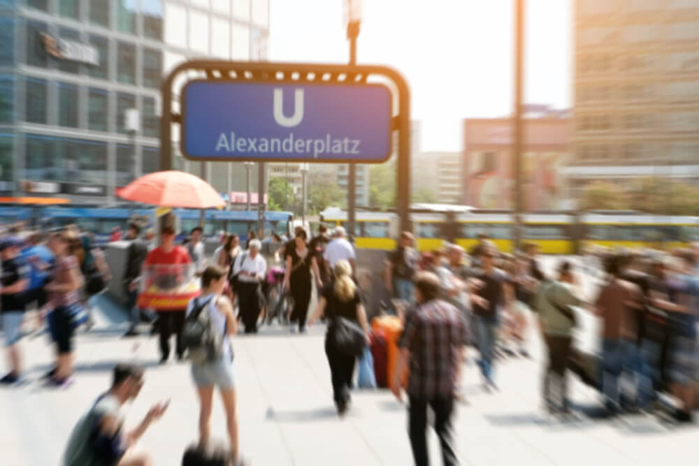 gay-berlin-schwul-hauptstadt-gayguide-alexanderplatz-wochenende gay-berlin-schwul-hauptstadt-gayguide-alexanderplatz-wochenende