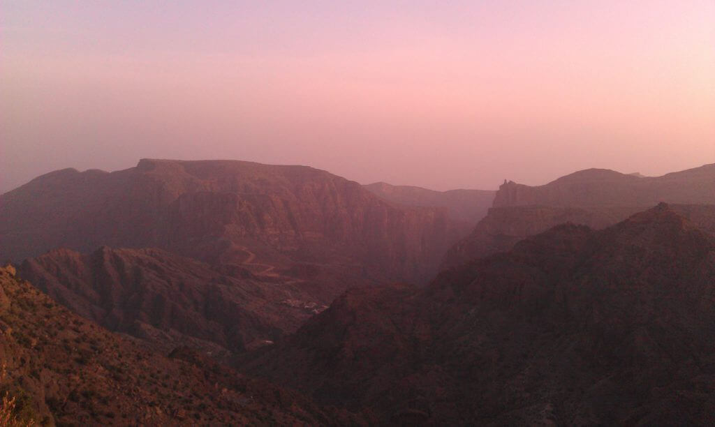 schwuler-urlaub-sonnenaufgang-oman-rundreise-individuell-planen-gay-aktivurlaub-reisespezialist schwuler-urlaub-sonnenaufgang-oman-rundreise-individuell-planen-gay-aktivurlaub-reisespezialist