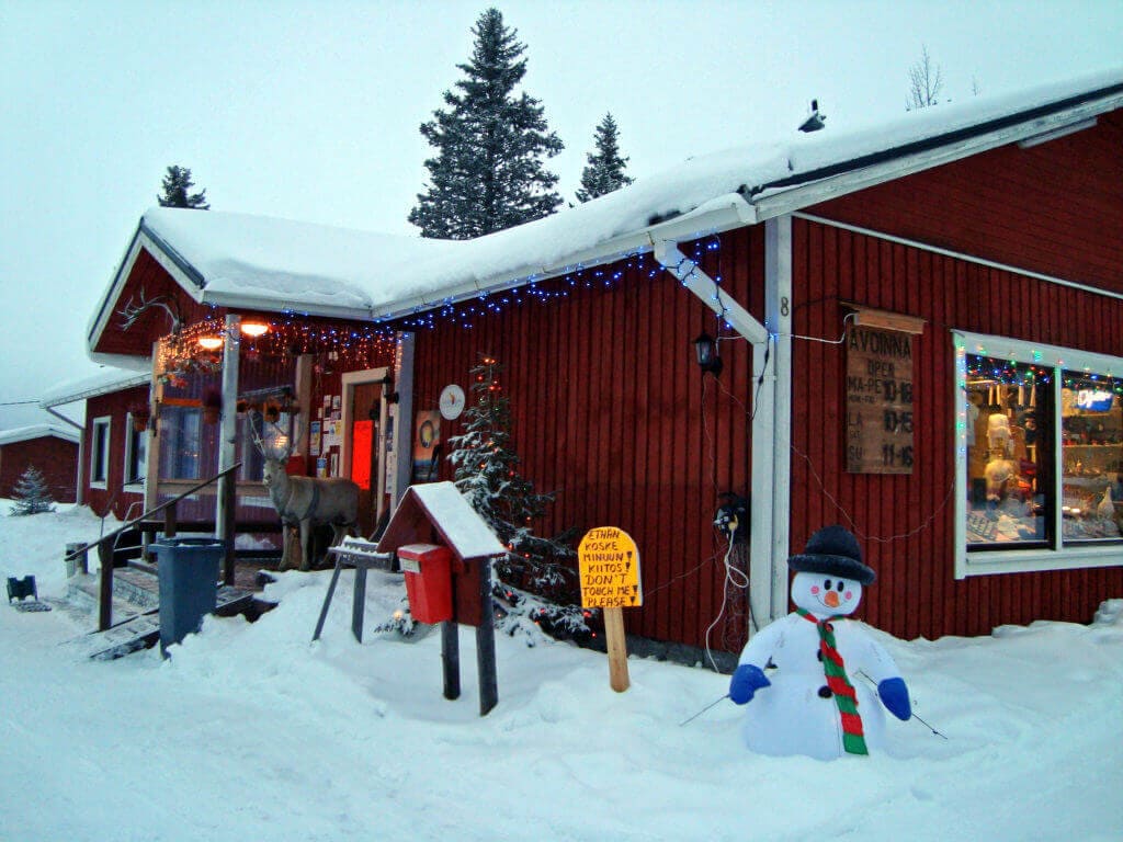 gay-aktiv-urlaub-finnland-lappland-mit-dem-hundeschlitten-aktive-tour-winter gay-aktiv-urlaub-finnland-lappland-mit-dem-hundeschlitten-aktive-tour-winter