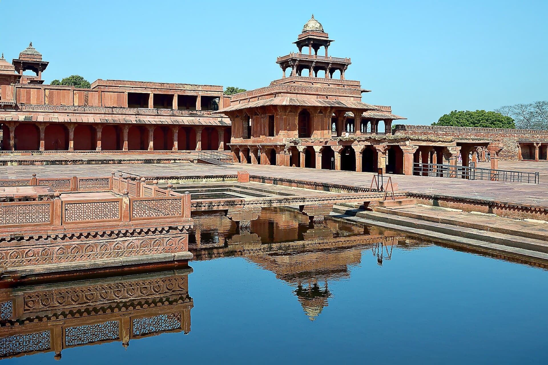 indien-reise-gay-maenner-rundreise-geplant-unterwegs-fatepur-fatehpur-sikri-fort indien-reise-gay-maenner-rundreise-geplant-unterwegs-fatepur-fatehpur-sikri-fort