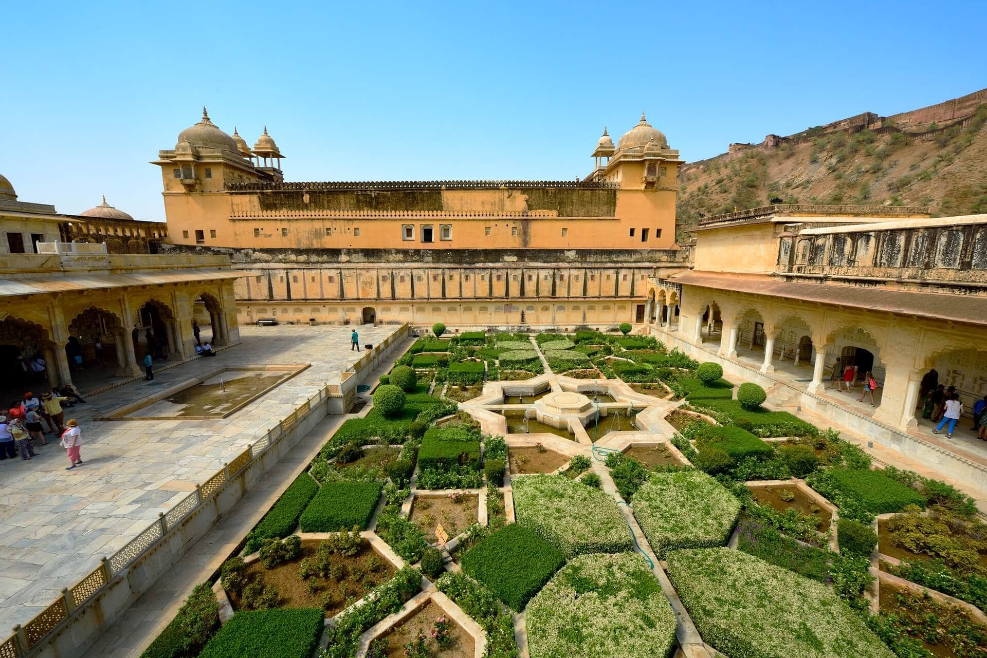 indien-rajsthan-rundreise-fuer-maenner-reisespezialist-gay-urlaub-jaipur-amber-fort indien-rajsthan-rundreise-fuer-maenner-reisespezialist-gay-urlaub-jaipur-amber-fort