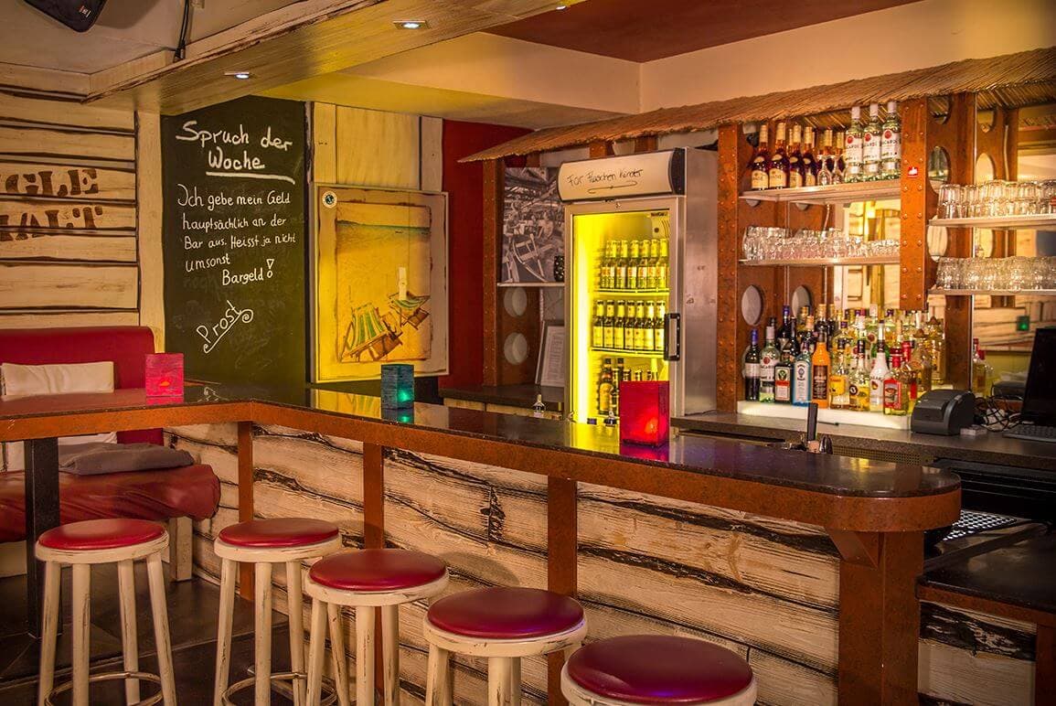 urlaub-fuer-schwule-gay-reise-deutschland-langeoog-toms-bar urlaub-fuer-schwule-gay-urlaub-deutschland-langeoog-toms-bar