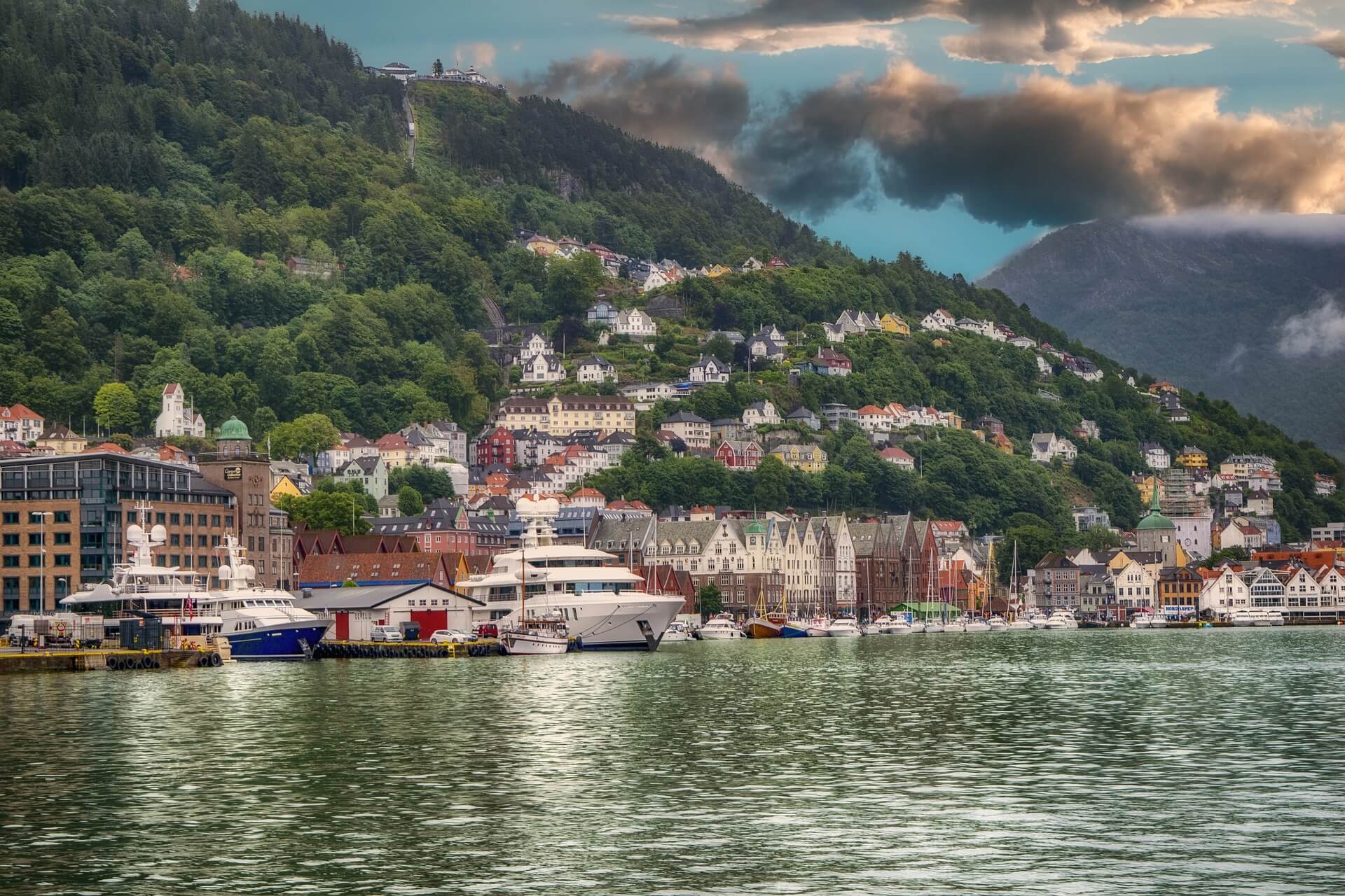 gay-urlaub-bergen-staedte-norwegen-lgbtq-nordeuropa-fjorde gay-urlaub-bergen-staedte-norwegen-lgbtq-nordeuropa-fjorde