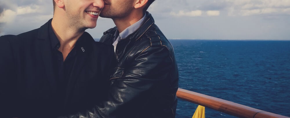 kreuzfahrt-gay-reise-fuer-schwule-luxusschiff kreuzfahrt-gay-reise-fuer-schwule-luxusschiff