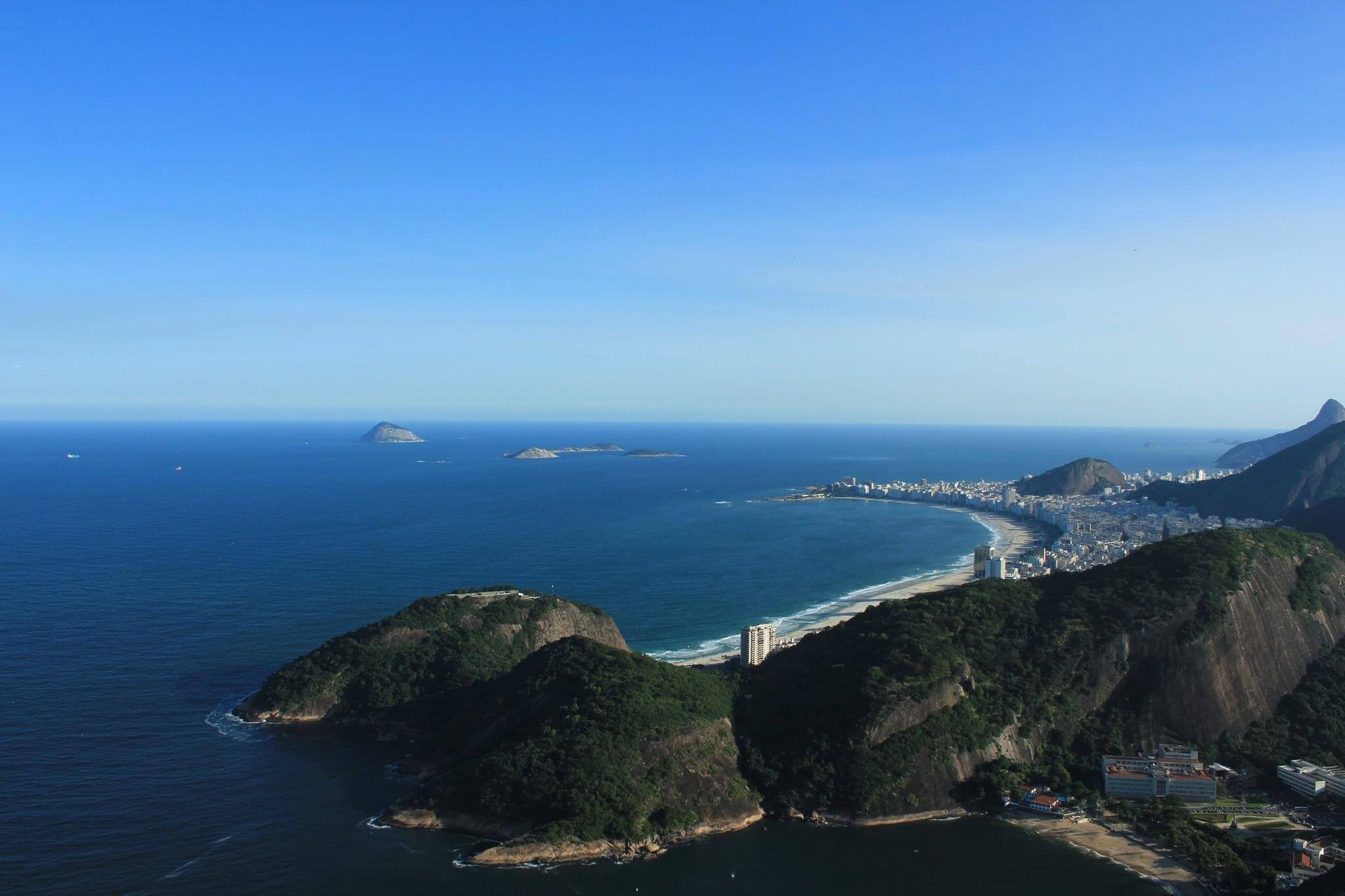 urlaub-brasilien-gay-pride-rio-de-janeiro-copacabana-strand-natur lgbtqi+-urlaub-brasilien-gay-pride-rio-de-janeiro-copacabana-strand-natur