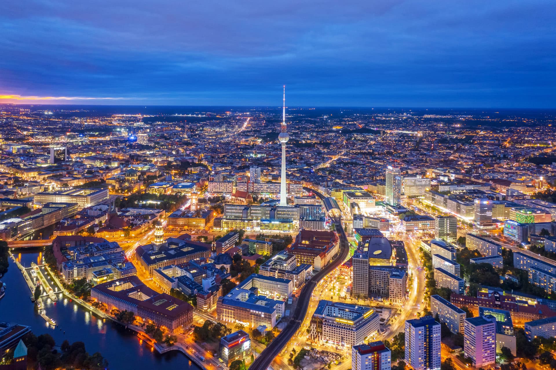 city-panorama-gay-reise-berlin-deutschland-skyline-lgbtqia-berlin-hauptstadterlebnis hauptstadterlebnis-city-panorama-gay-reise-berlin-deutschland-skyline-lgbtqia-berlin
