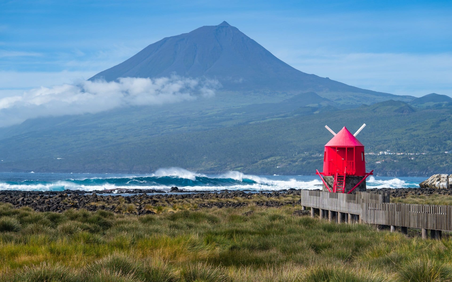 amazing-view-of-the-coastline-gay-reise-azoren-portugal-wanderung-urlaub-lgbtqia-aussicht-pico pico-amazing-view-of-the-coastline-gay-reise-azoren-portugal-wanderung-urlaub-lgbtqia-aussicht