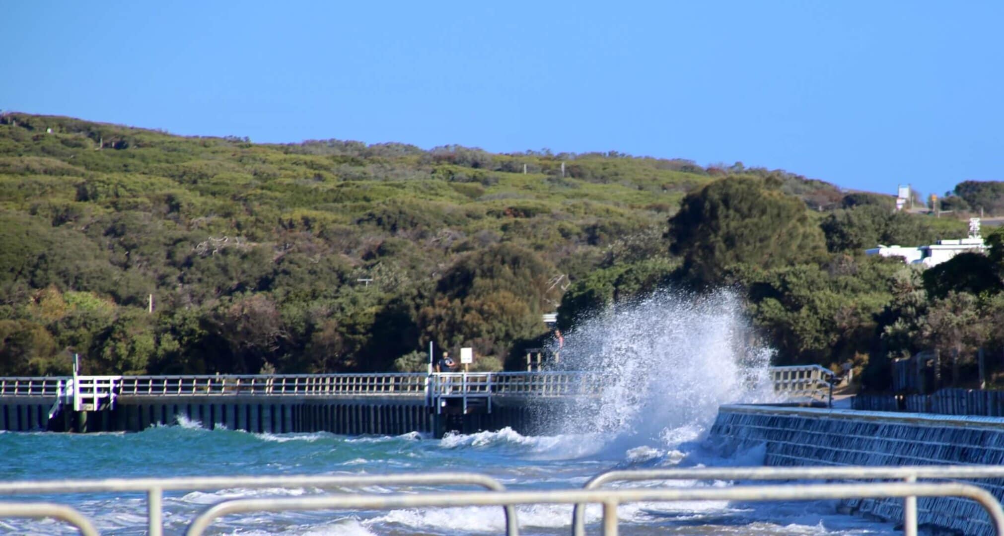 gay-reiseblog-australien-reise-lgbtqia+-urlaub-melbourne-strand-surfer-meer-wein-victoria victoria-gay-reiseblog-australien-reise-lgbtqia+-urlaub-melbourne-strand-surfer-meer-wein