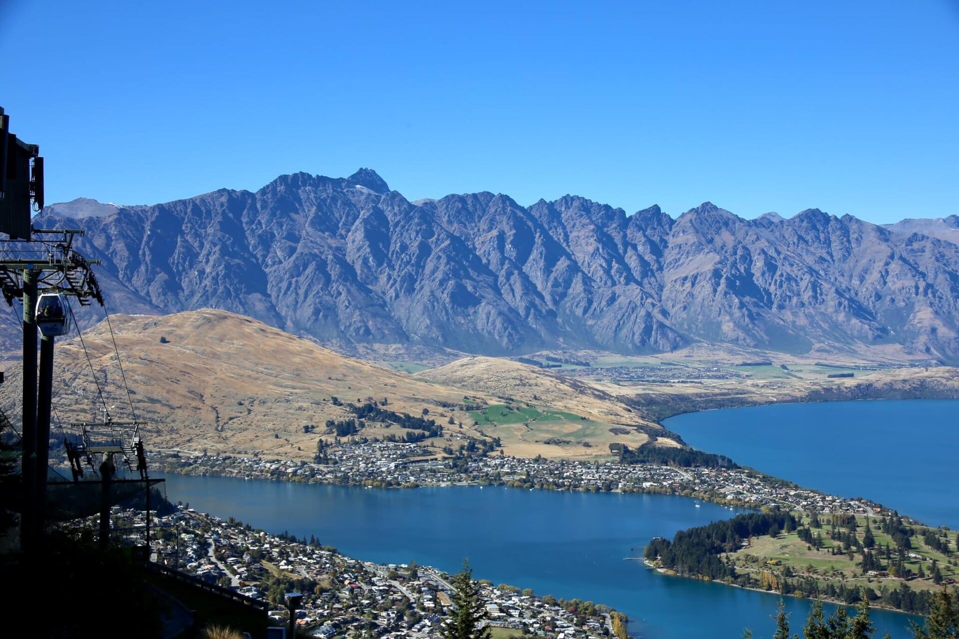 gay-reiseblog-neuseeland-reise-lgbtqia+-urlaub-inseln-strand-surfer-meer-natur-landschaften-südwestpazifik südwestpazifik-gay-reiseblog-neuseeland-reise-lgbtqia+-urlaub-inseln-strand-surfer-meer-natur-landschaften