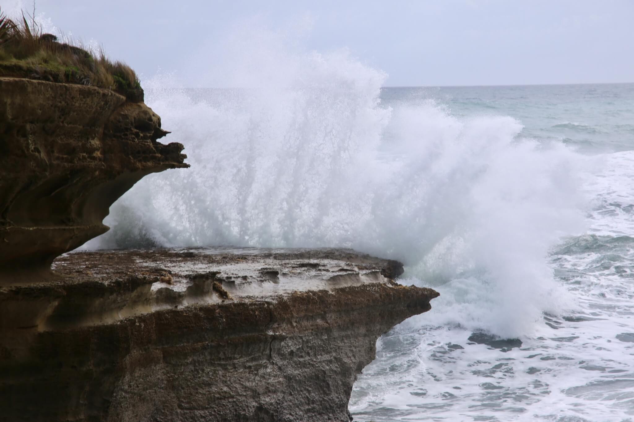 gay-reiseblog-neuseeland-reise-lgbtqia+-urlaub-inseln-strand-surfer-meer-natur-landschaften-südwestpazifik südwestpazifik-gay-reiseblog-neuseeland-reise-lgbtqia+-urlaub-inseln-strand-surfer-meer-natur-landschaften