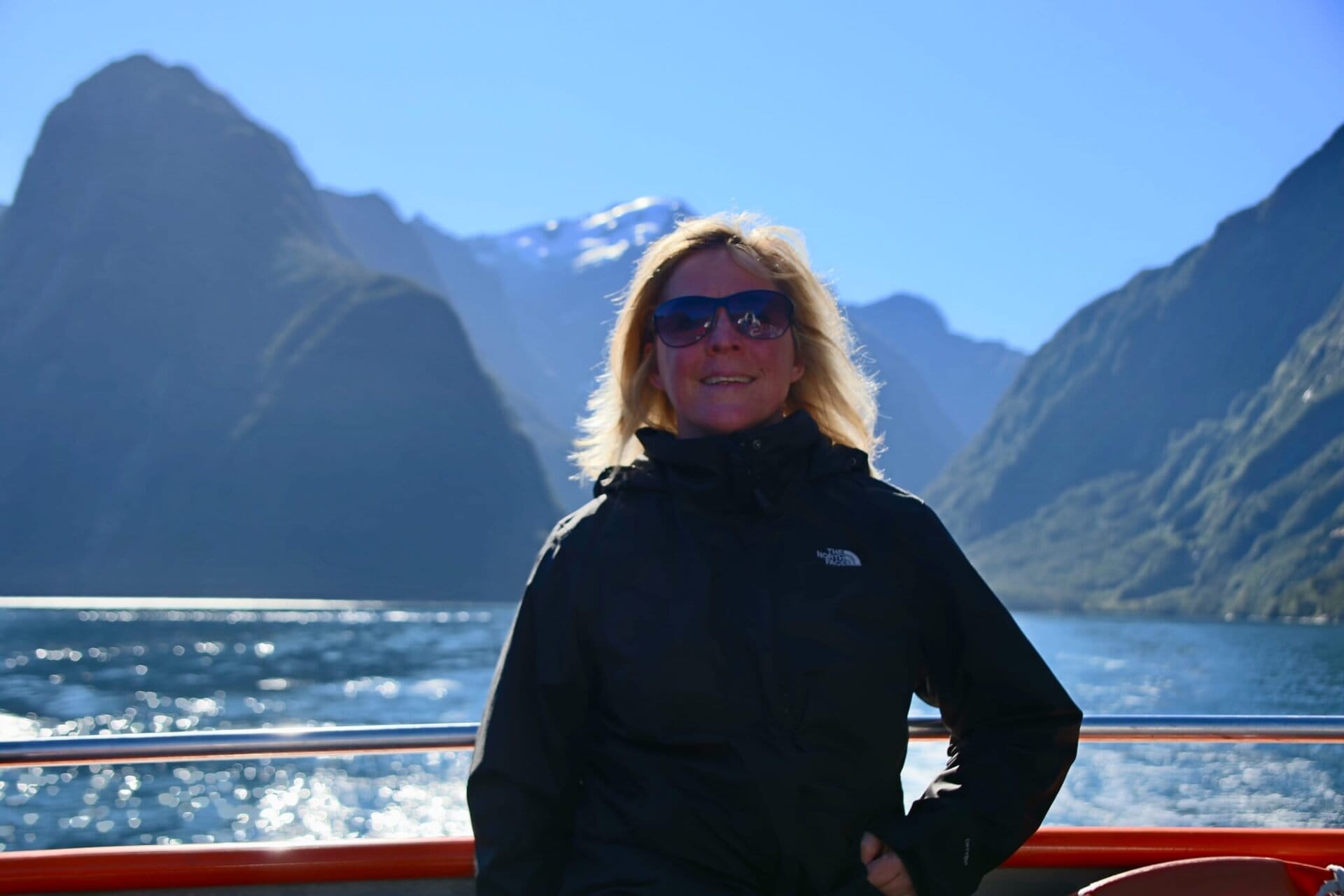 gay-reiseblog-neuseeland-reise-lgbtqia+-urlaub-inseln-strand-surfer-meer-natur-landschaften-südwestpazifik südwestpazifik-gay-reiseblog-neuseeland-reise-lgbtqia+-urlaub-inseln-strand-surfer-meer-natur-landschaften