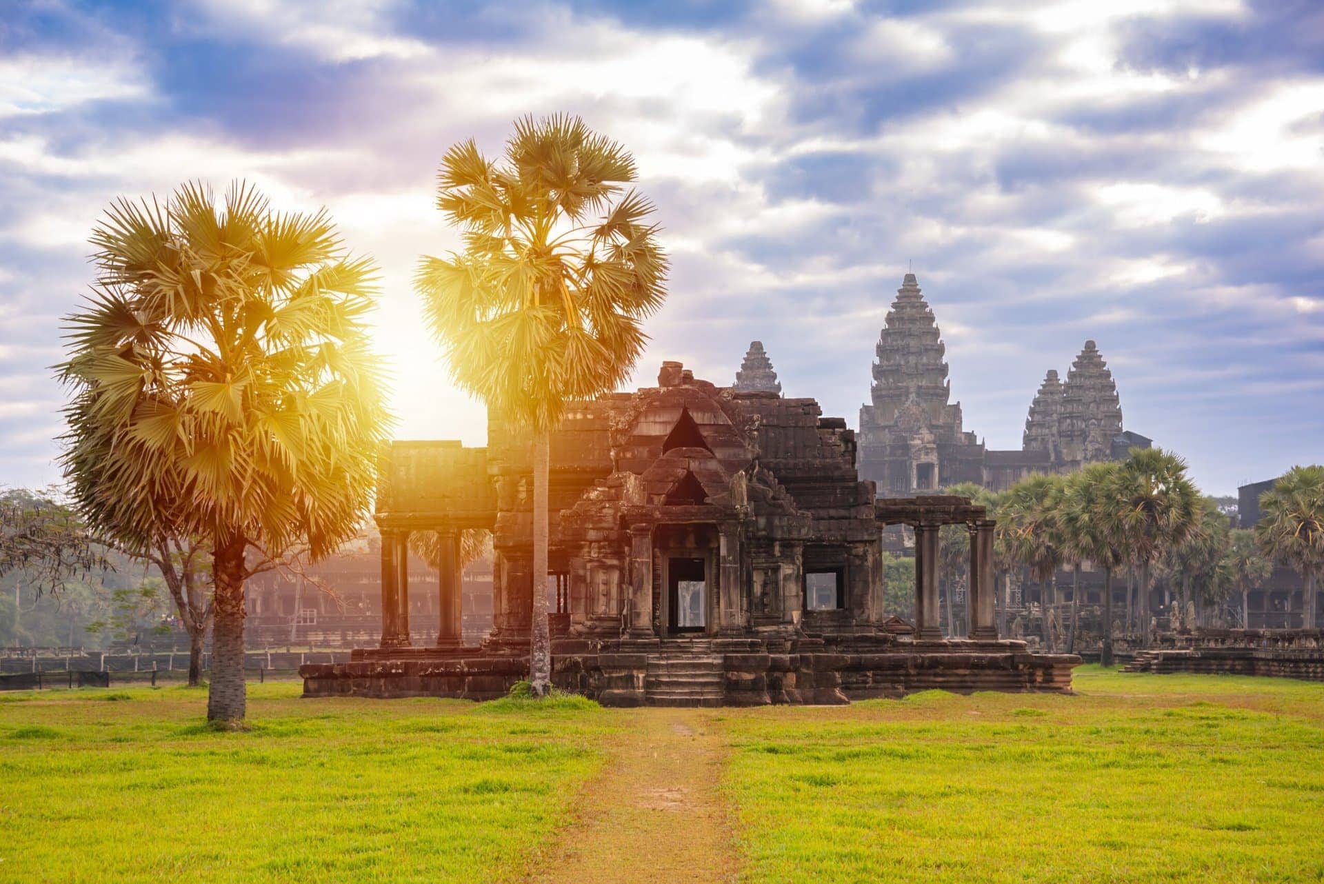 gay-reise-gruppenreise-laos-kambodscha-urlaub-suedostasien-angkor-wat-temple-ruins