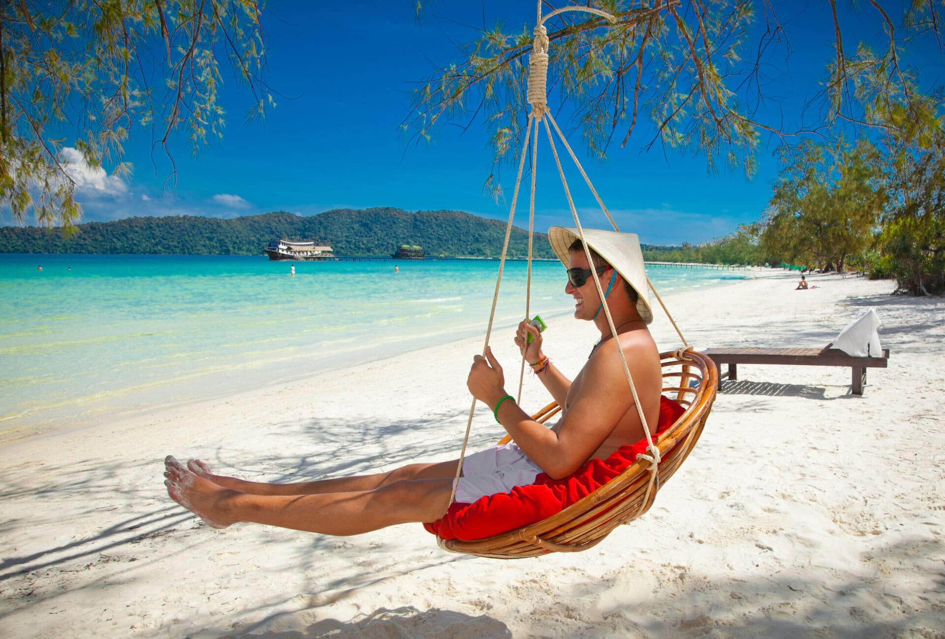 gay-reise-kambodscha-urlaub-asien-lgbtqia-gruppenreise-insel-koh-rong-beach-tropical-samloem-island
