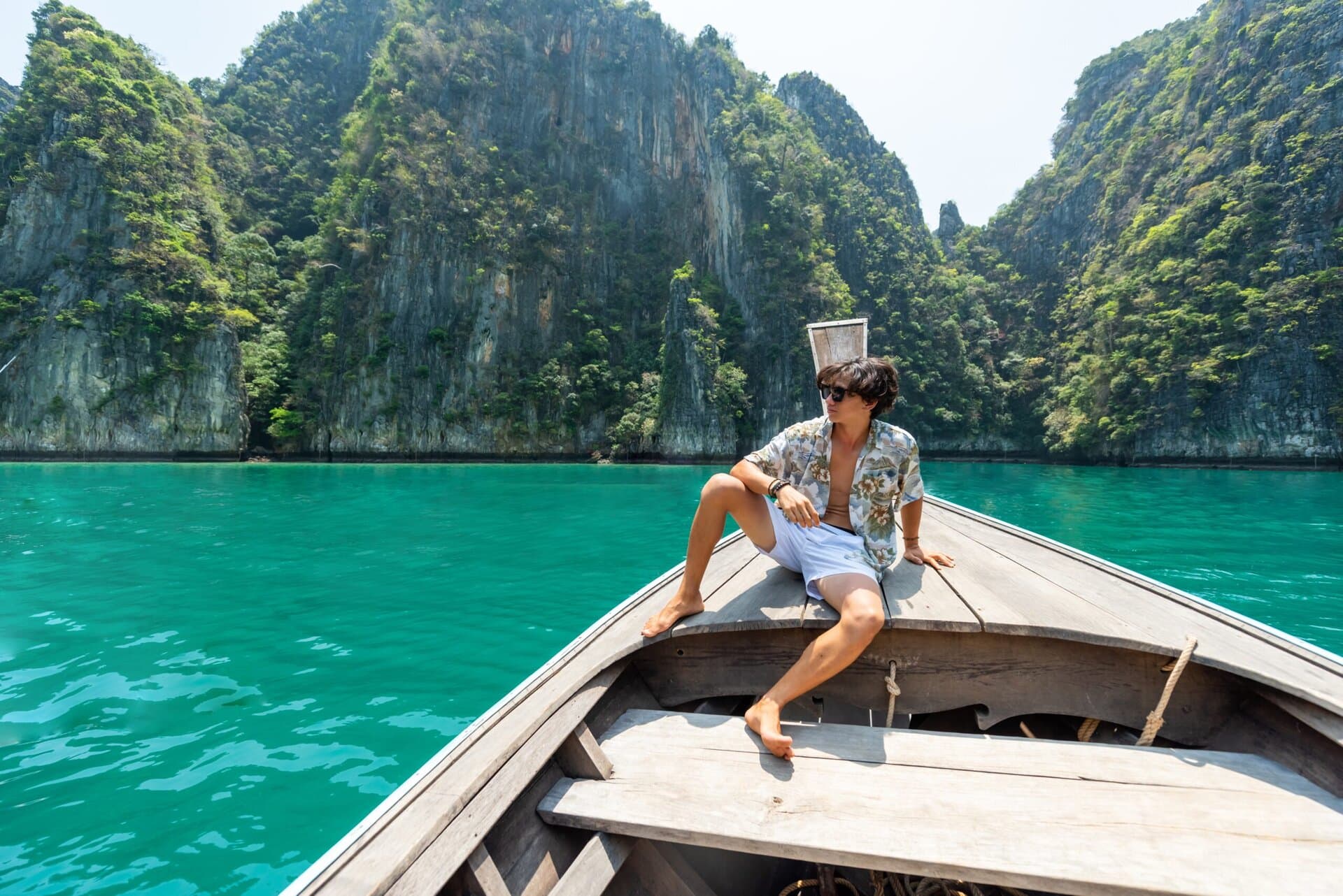 gay-reise-thailand-gruppenreise-urlaub-lgbtqia-asien-on-the-boat