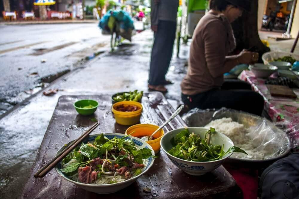 vietnam-urlaub-buchen-schwul-lesbisch-reisen-travel-lecker-schoen-gay-reise-streetfood