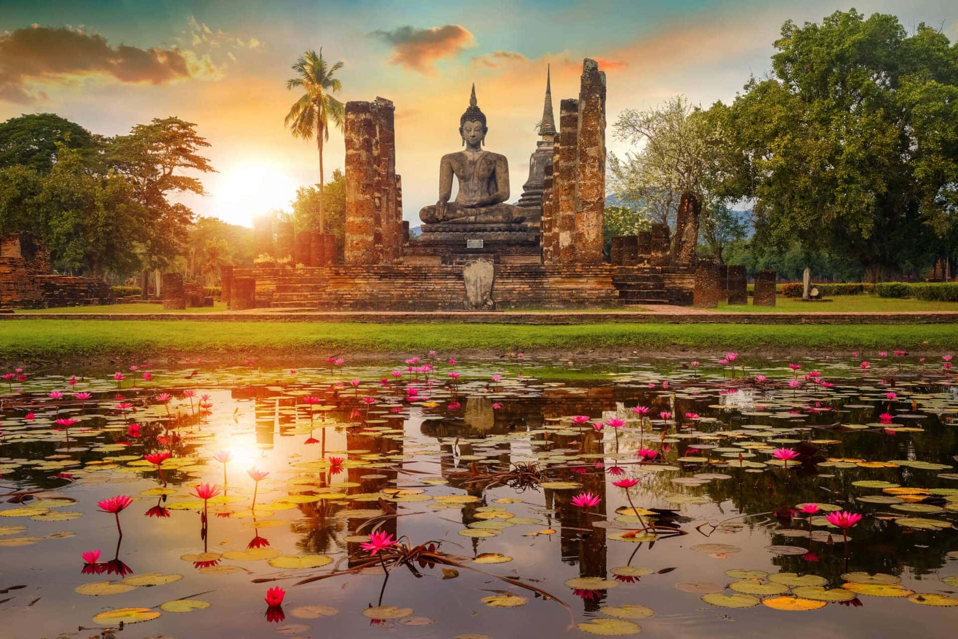 gruppenreise-thailand-reise-urlaub-tempel-sukhothai-gay