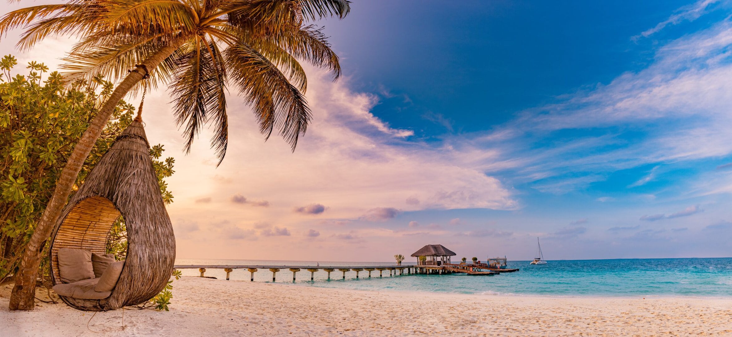 tropical-sunset-beach-panorama-beach-gay-malediven