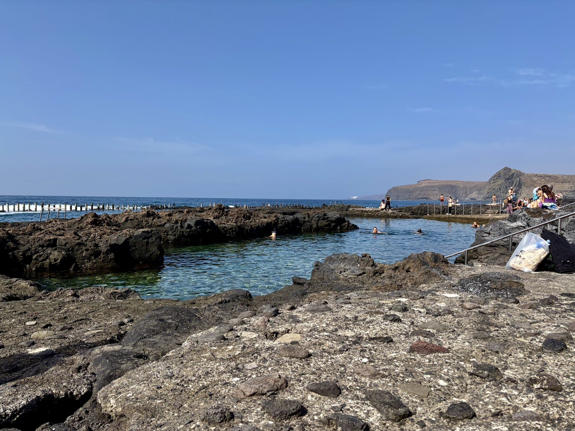 gran-canaria-badebecken-wanderreise-natur-sonne-gay-reiseblog