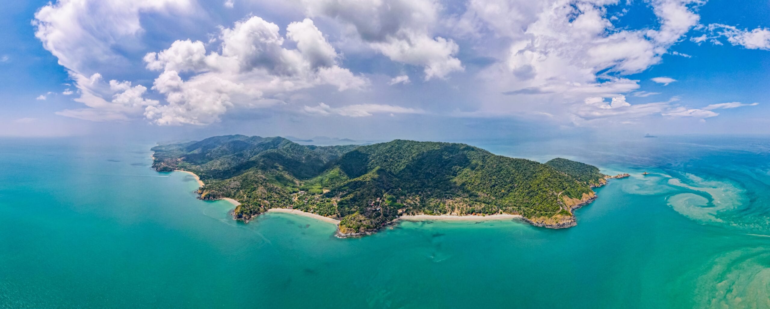 thailand-private-rundreise-island-koh-lanta-panoramic-bird's-eye-luxusreise-gay-urlaub