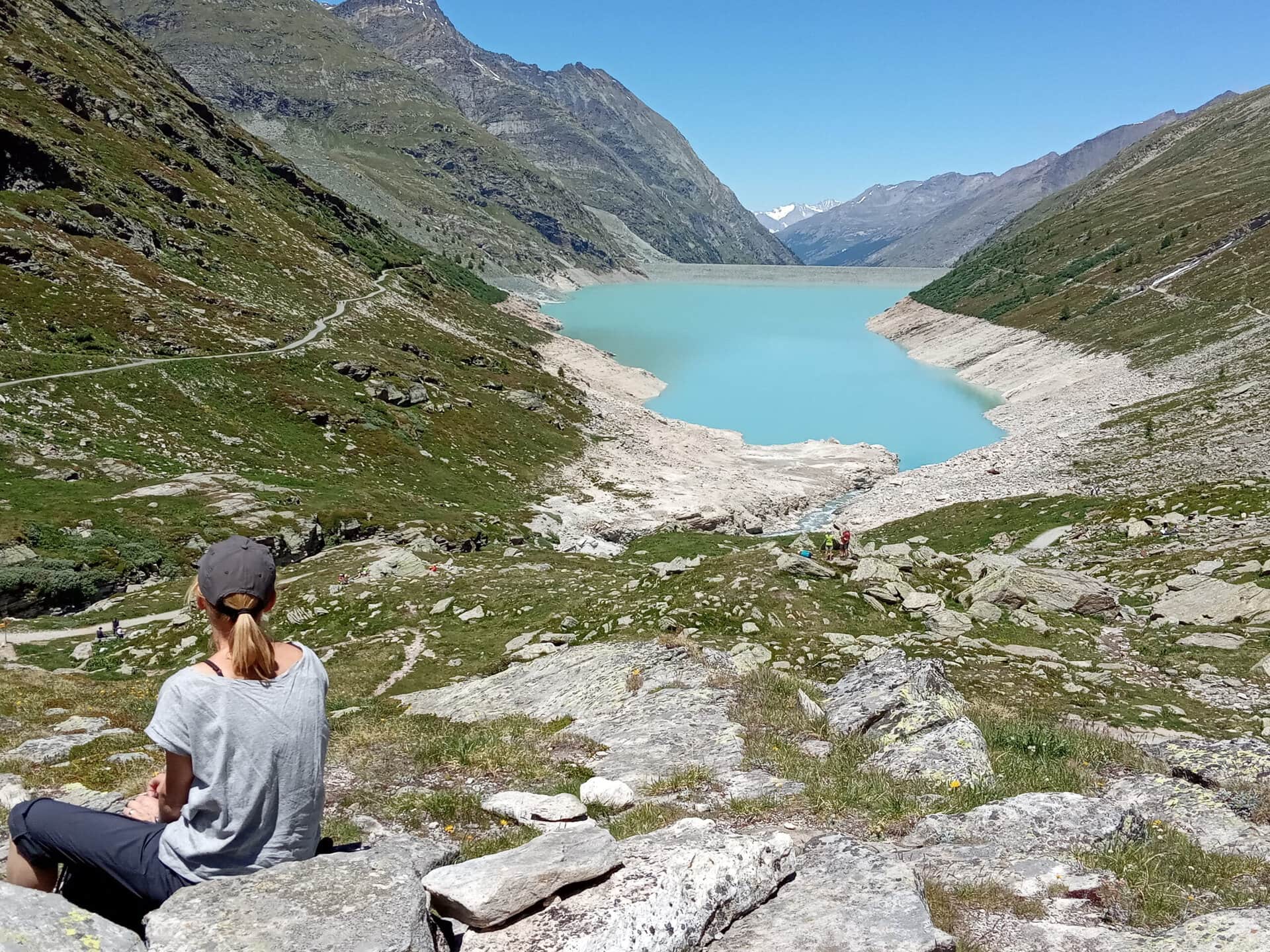Wanderung am Mattmark-Stausee im Wallis